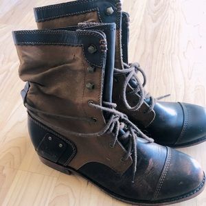 CAT boots